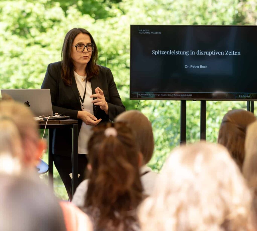 Keynote von Dr. Petra Bock beim THE CIRCLE – Female Empowerment Event
